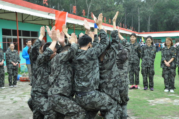 挑戰(zhàn)自我，熔煉團(tuán)隊(duì)--2017麗晶光電戶外拓展